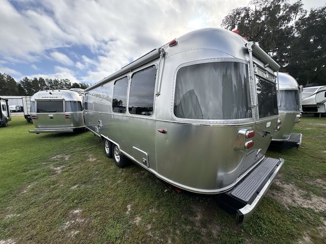 2026 Airstream 27FBQ Base