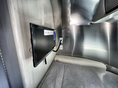 2025 Airstream 16RB Base