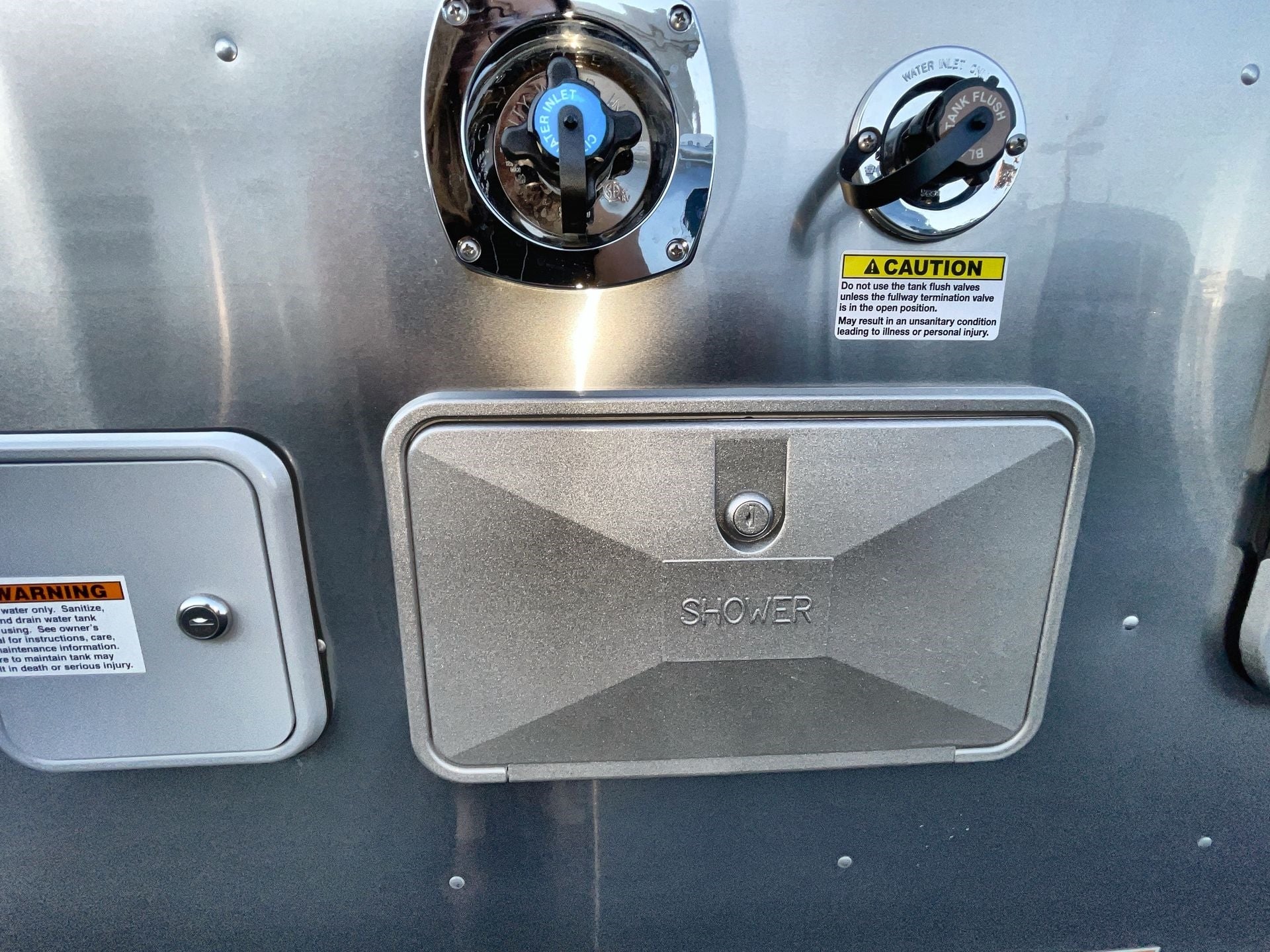 2025 Airstream 16RB Base