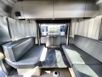 2025 Airstream 25FBT Base