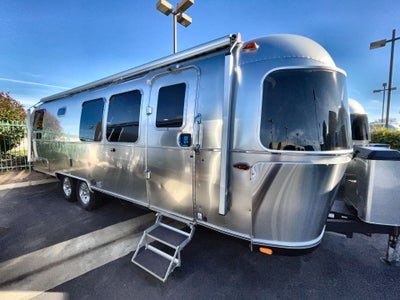 2026 Airstream 28RBT Base