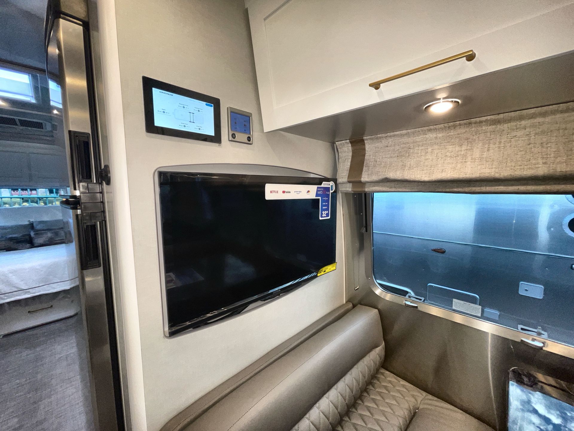 2026 Airstream 30RBQ Base