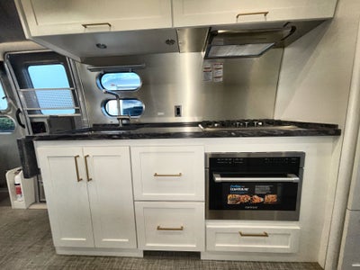 2026 Airstream 30RBQ Base