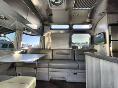 2025 Airstream 25FBQ Base