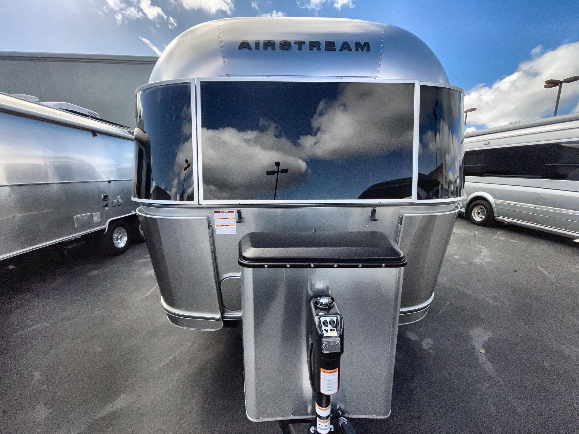 2026 Airstream 23FBT Base