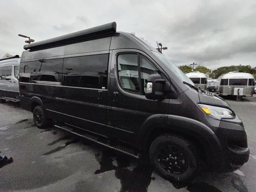 2025 Airstream Rangeline Base