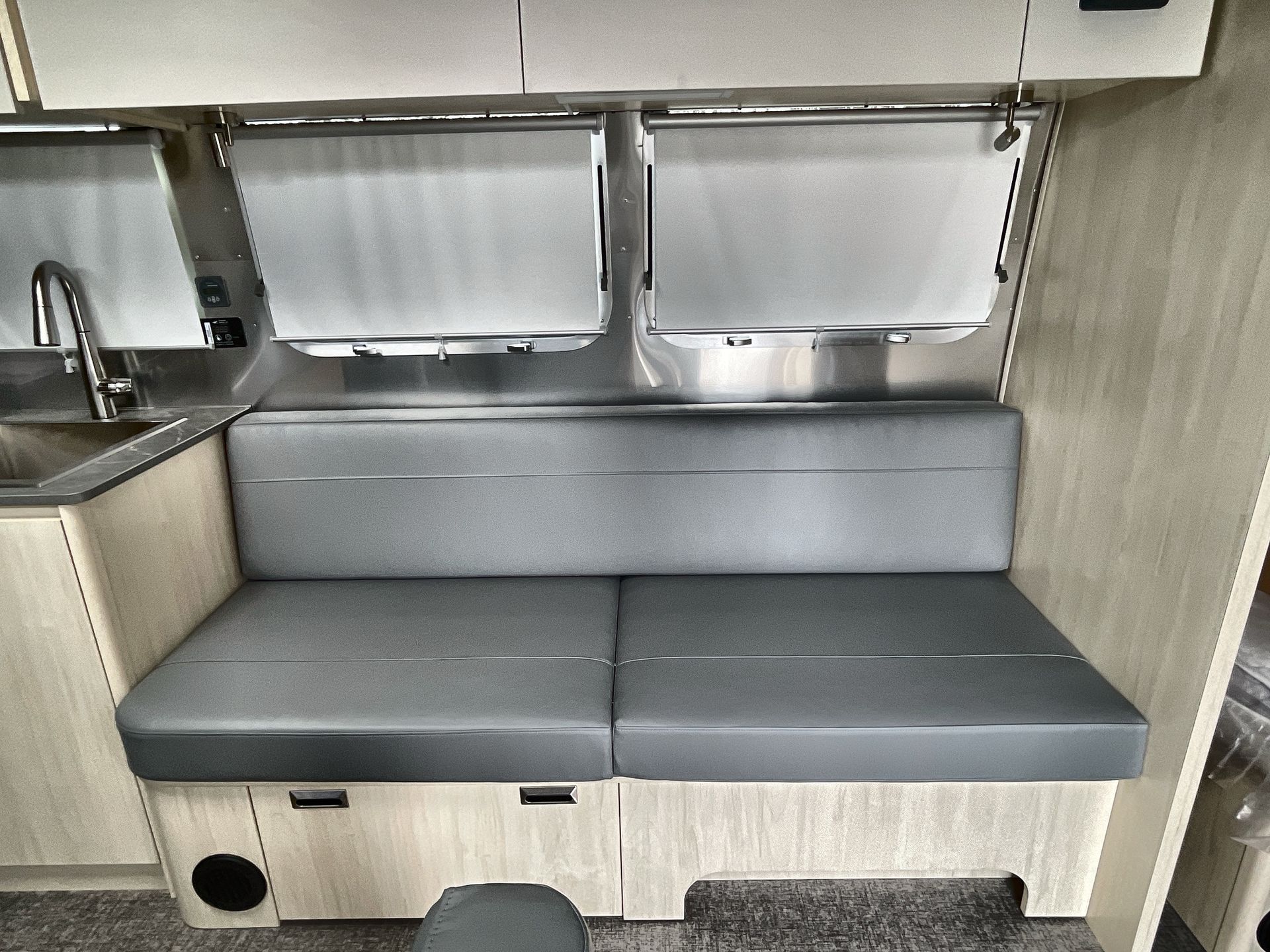 2026 Airstream 30FBBT Base