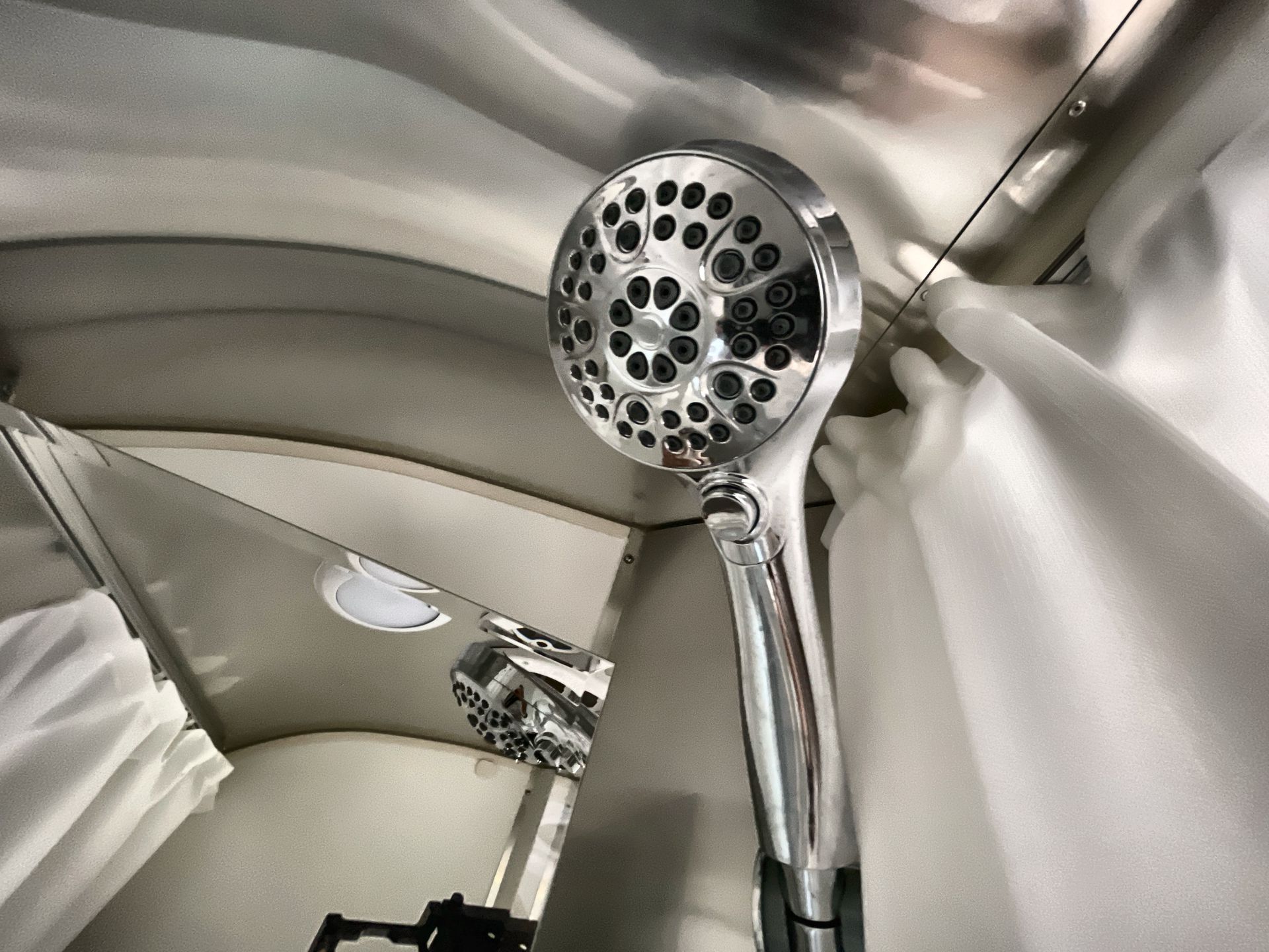 2026 Airstream 16RB Base