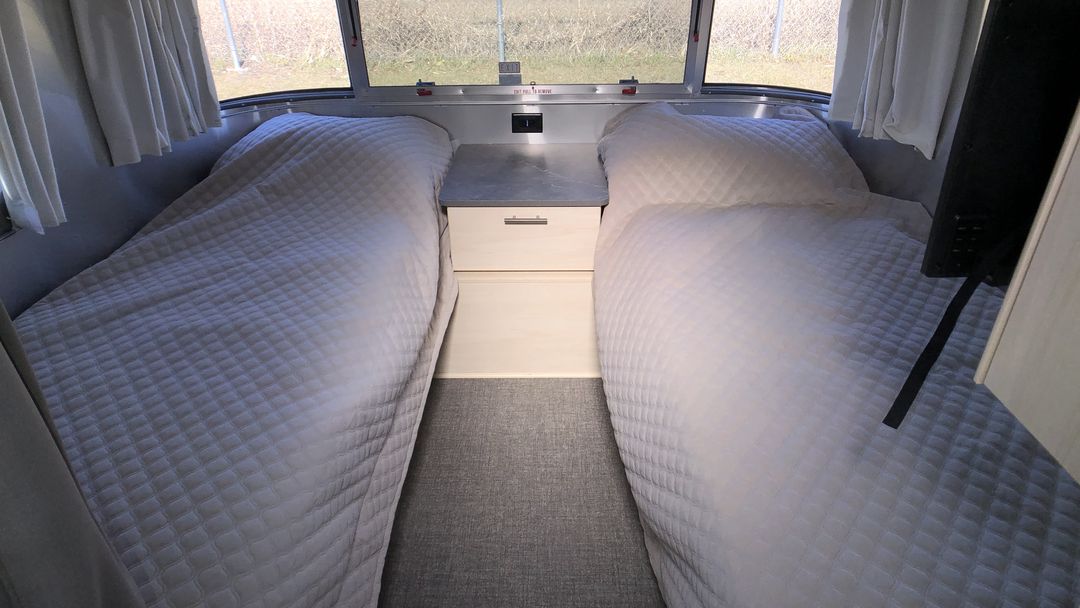 2026 Airstream 28RBT Base