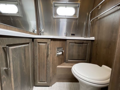 2026 Airstream 28RBT Base