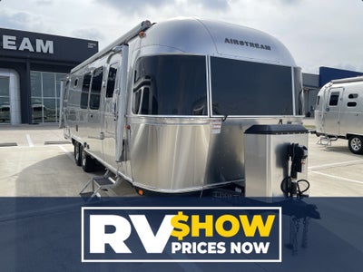 2026 Airstream 28RBT Base