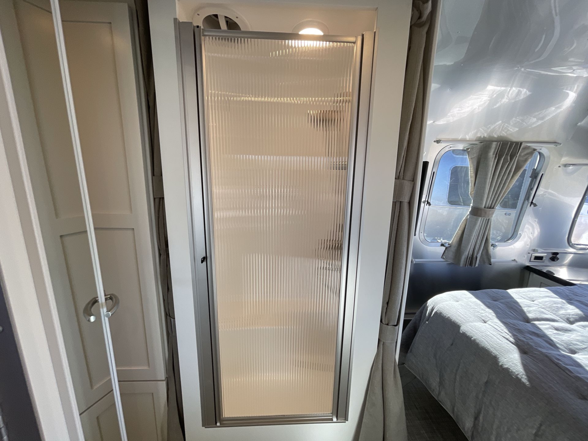 2026 Airstream 30RBQ Base