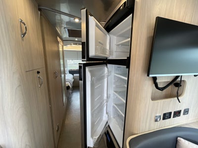 2026 Airstream 30RBT Base