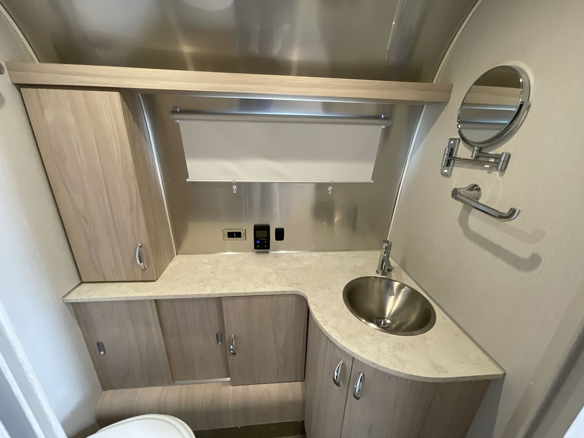 2026 Airstream 30RBT Base
