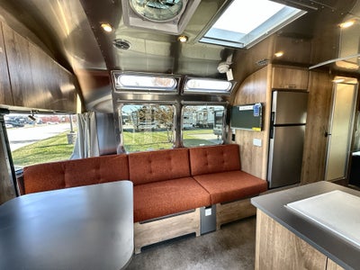 2026 Airstream 25FBQ Base
