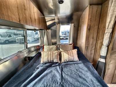 2026 Airstream 25FBQ Base