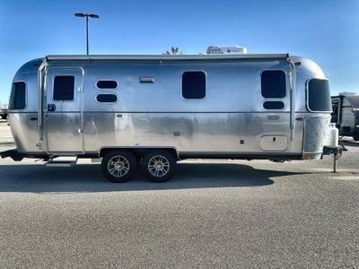 2026 Airstream 25FBQ Base