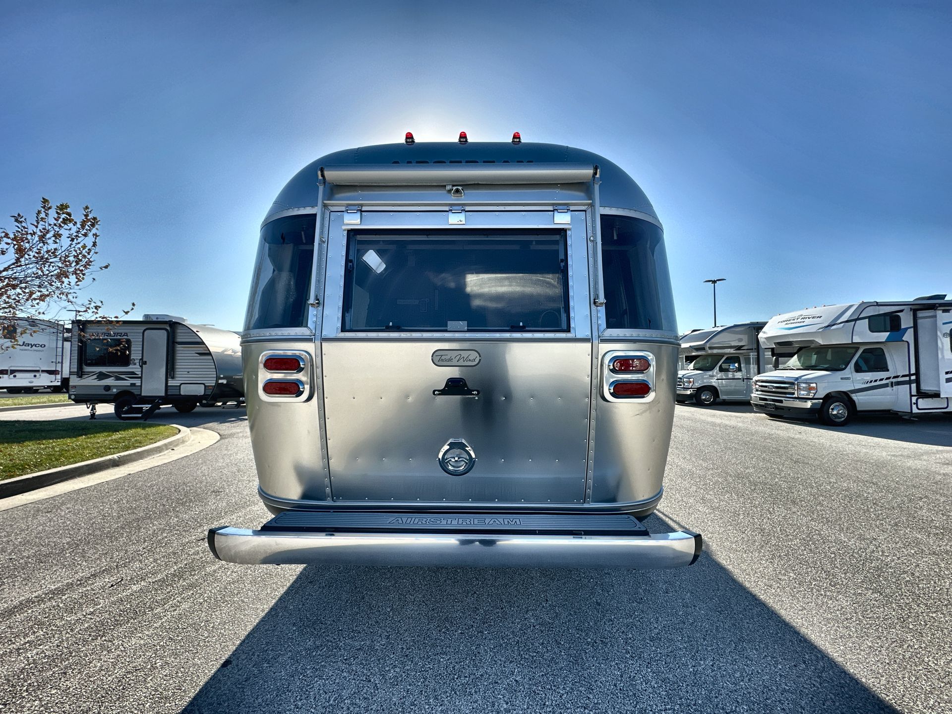 2026 Airstream 25FBQ Base