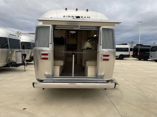 2026 Airstream 27FBQ Base