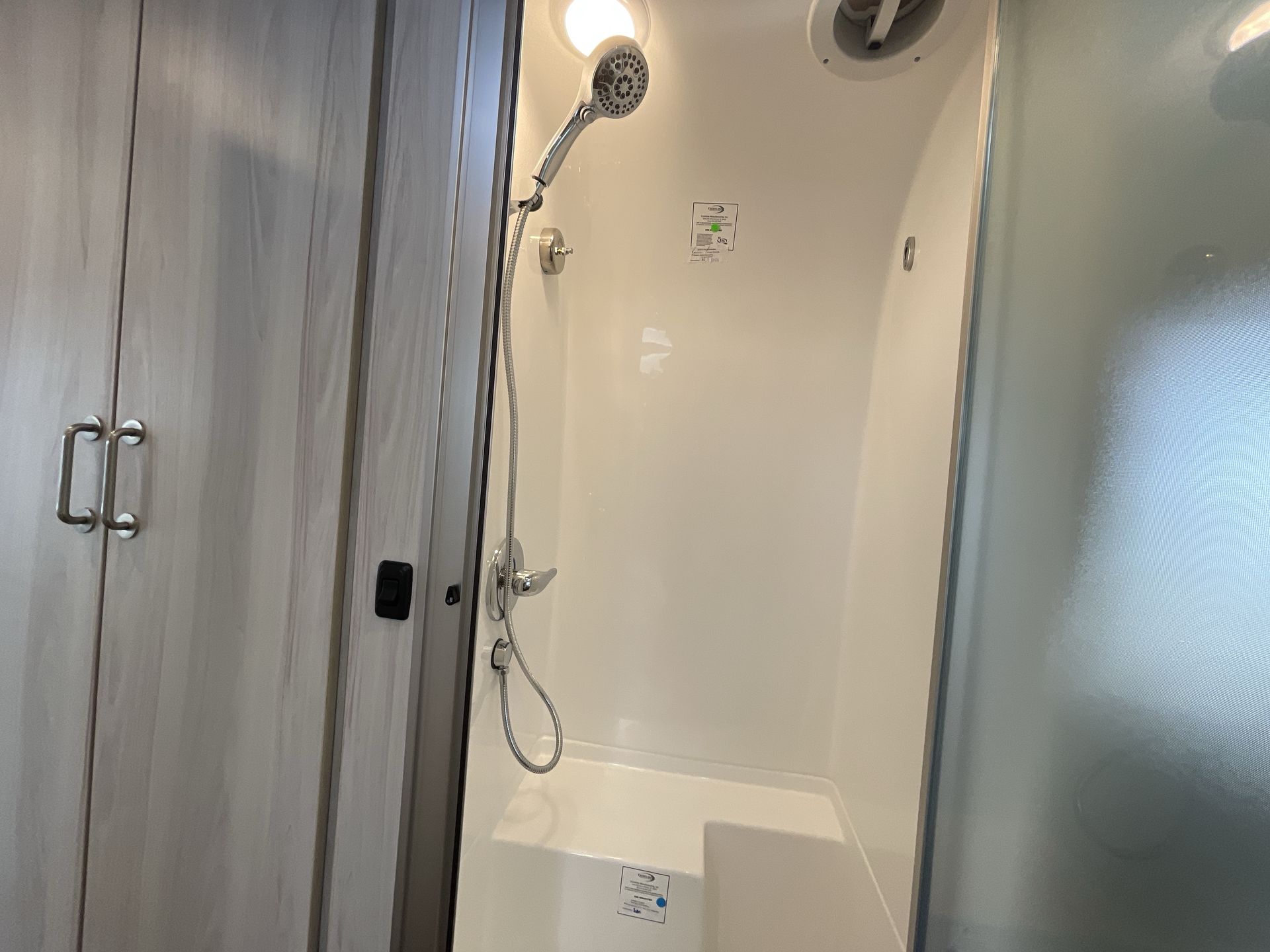 2026 Airstream 27FBQ Base