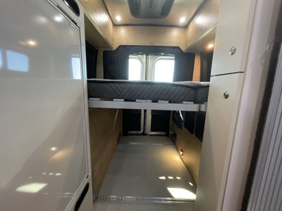 2026 Airstream Rangeline Base