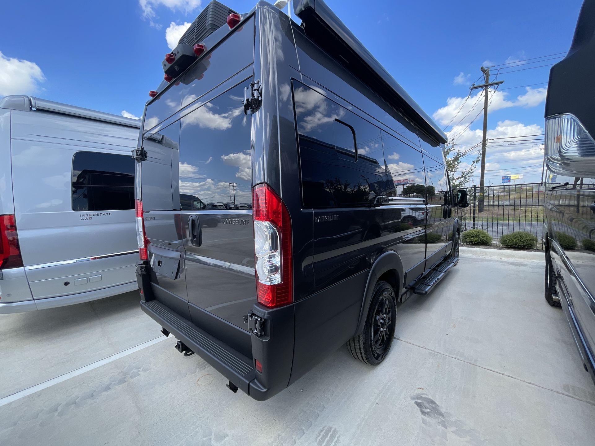 2026 Airstream Rangeline Base