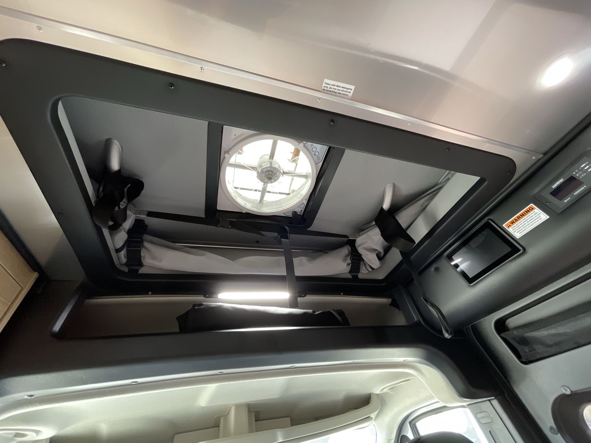 2026 Airstream Rangeline Base