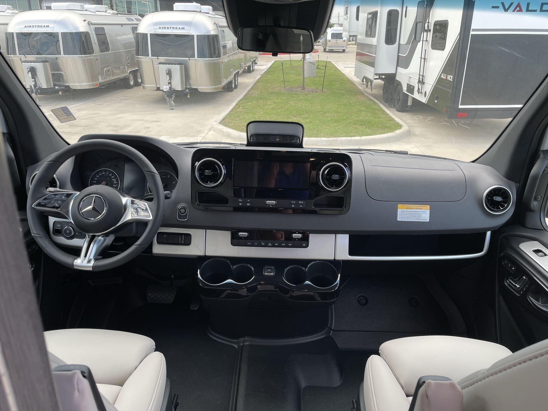 2026 Airstream 19GT Base
