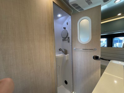 2026 Airstream 24GL Tommy Bahama Base