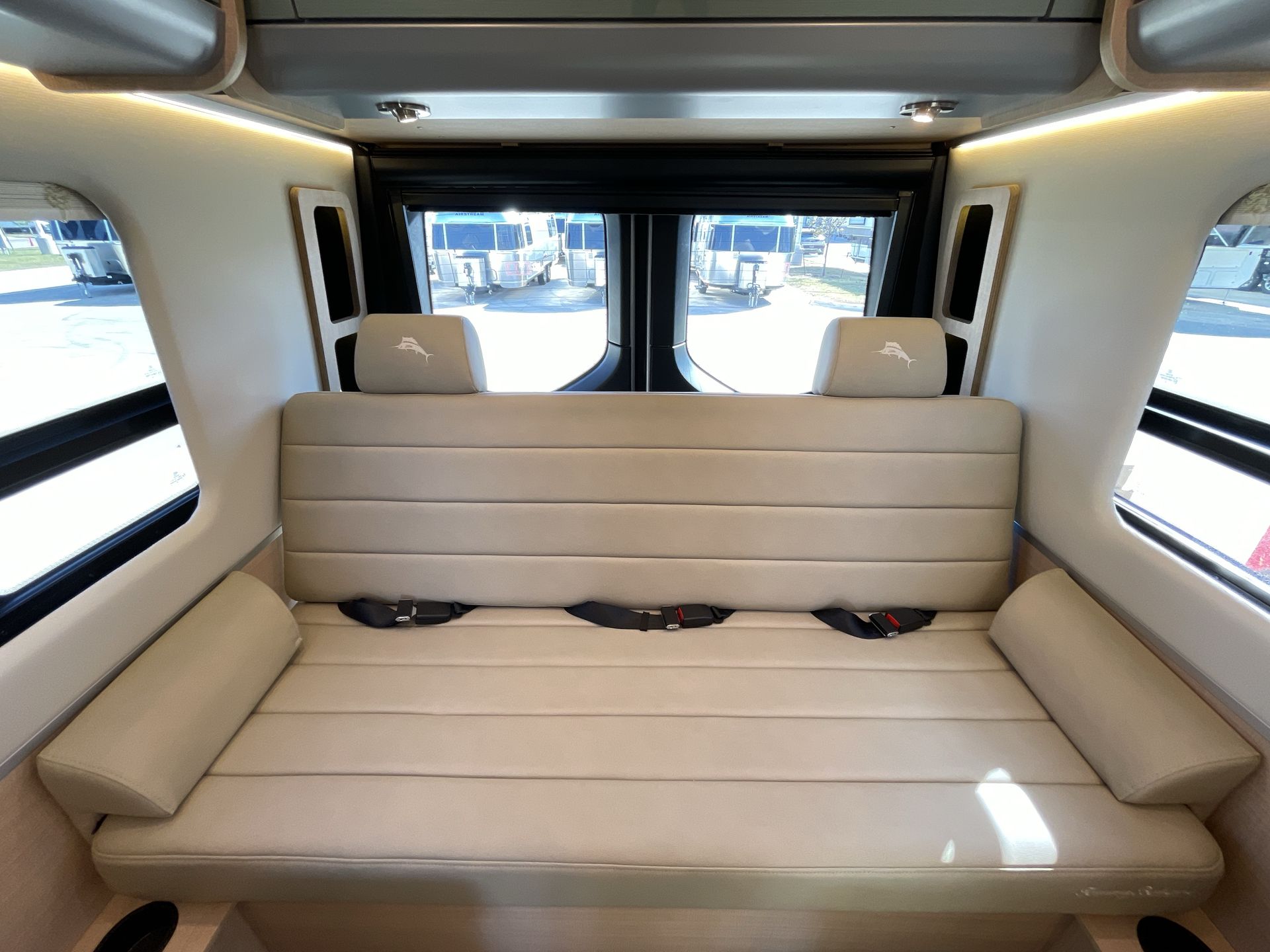 2026 Airstream 24GL Tommy Bahama Base