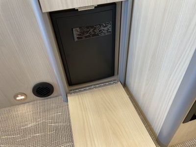 2026 Airstream Murphy Suite Base