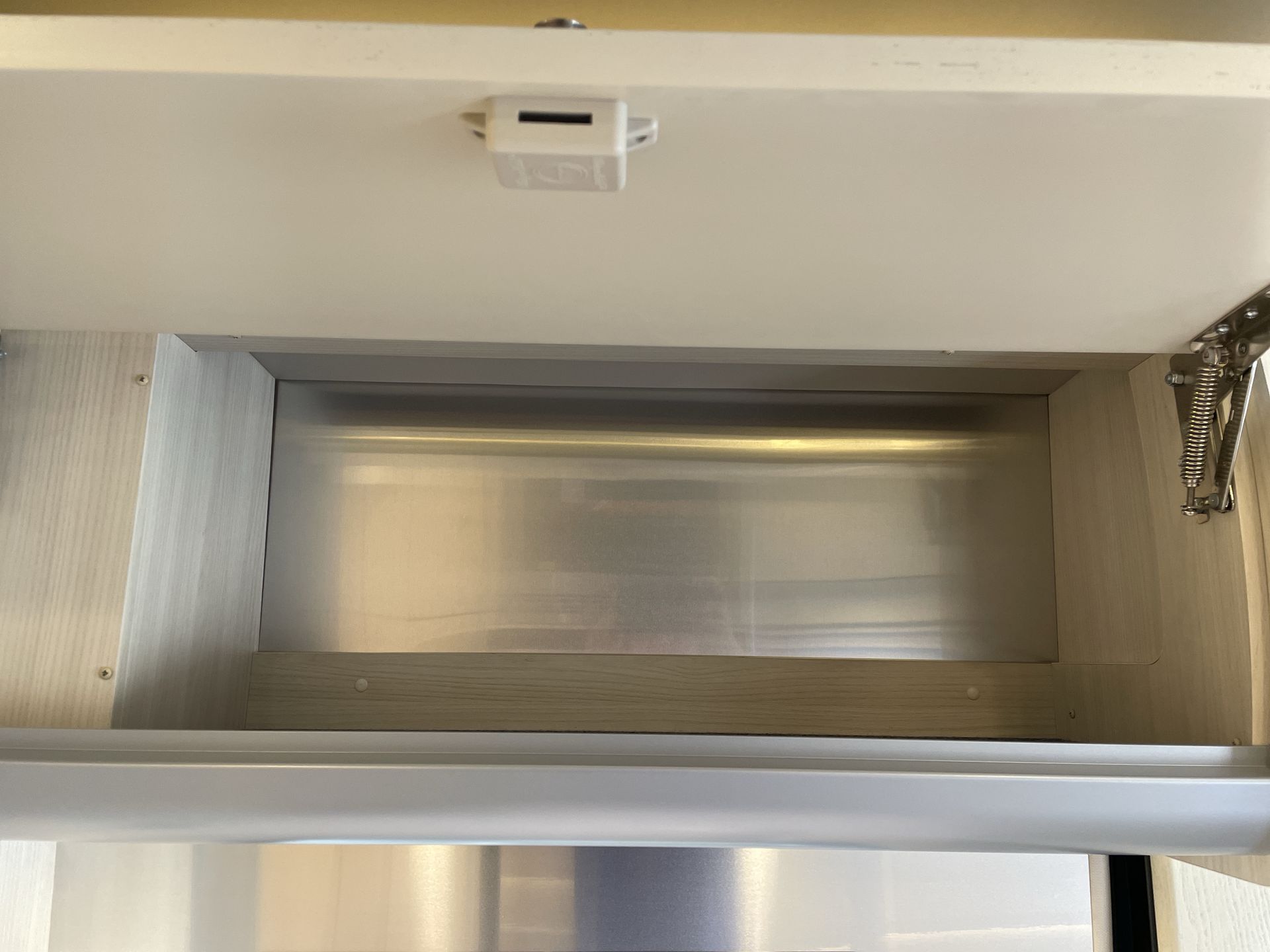 2026 Airstream Murphy Suite Base