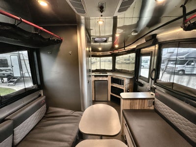 2021 Airstream 16X Base