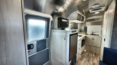 2025 Airstream 20FB Base