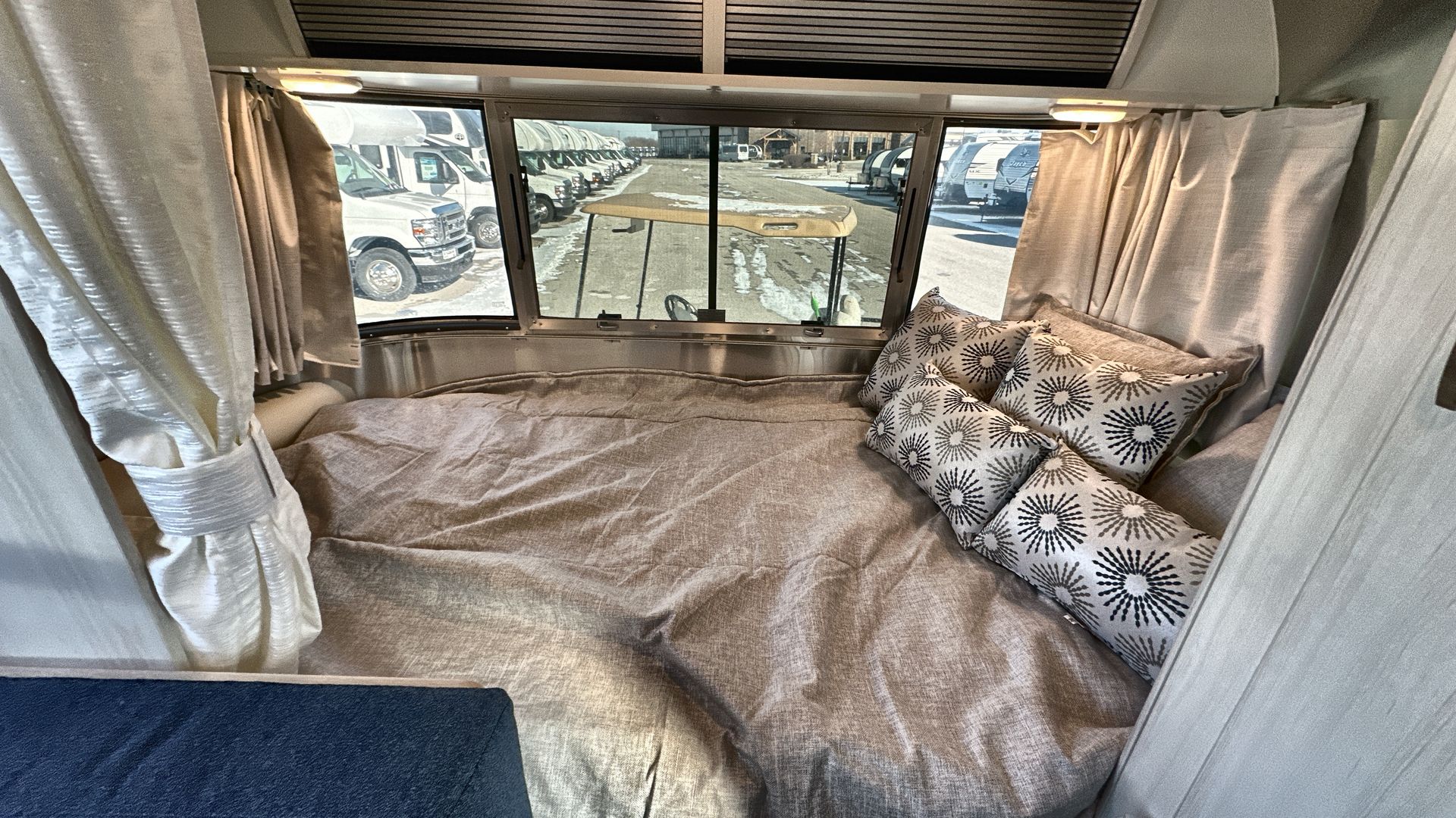 2025 Airstream 20FB Base