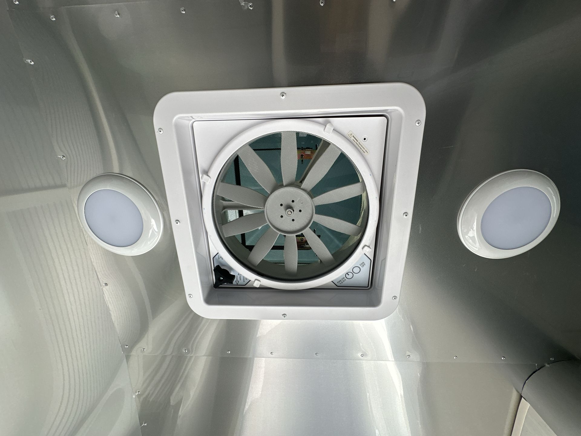 2026 Airstream 16RB Base