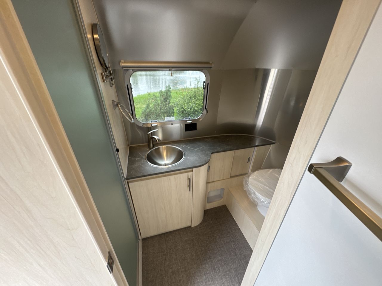 2025 Airstream 23FB Base