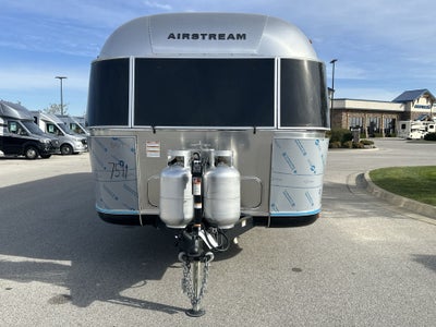2026 Airstream 33FBQ Base