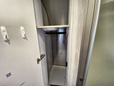 2022 Airstream 25RB Queen Base