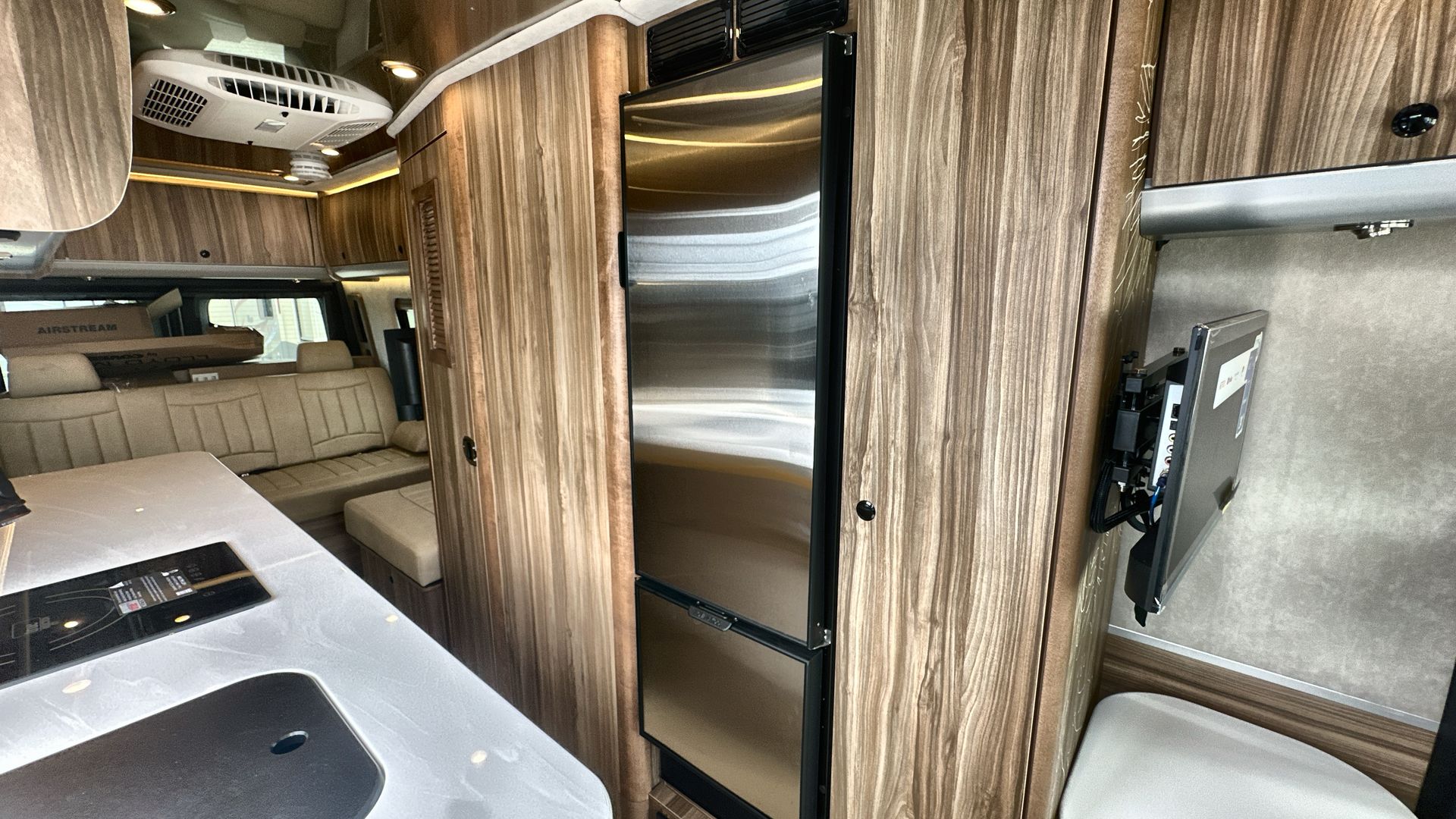 2025 Airstream 24 GT Base
