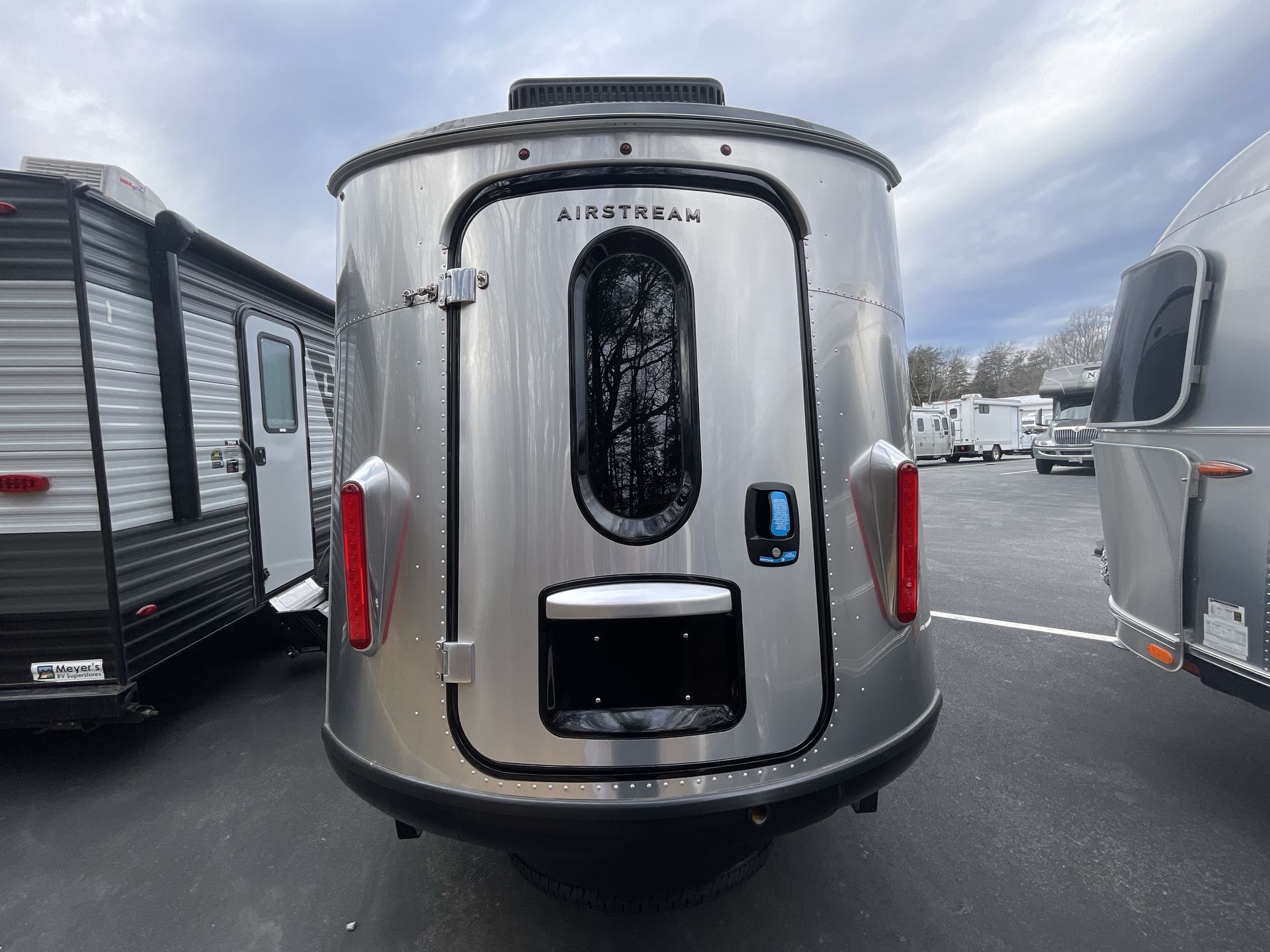 2026 Airstream 16X Base