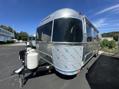 2026 Airstream 30FBBT Base