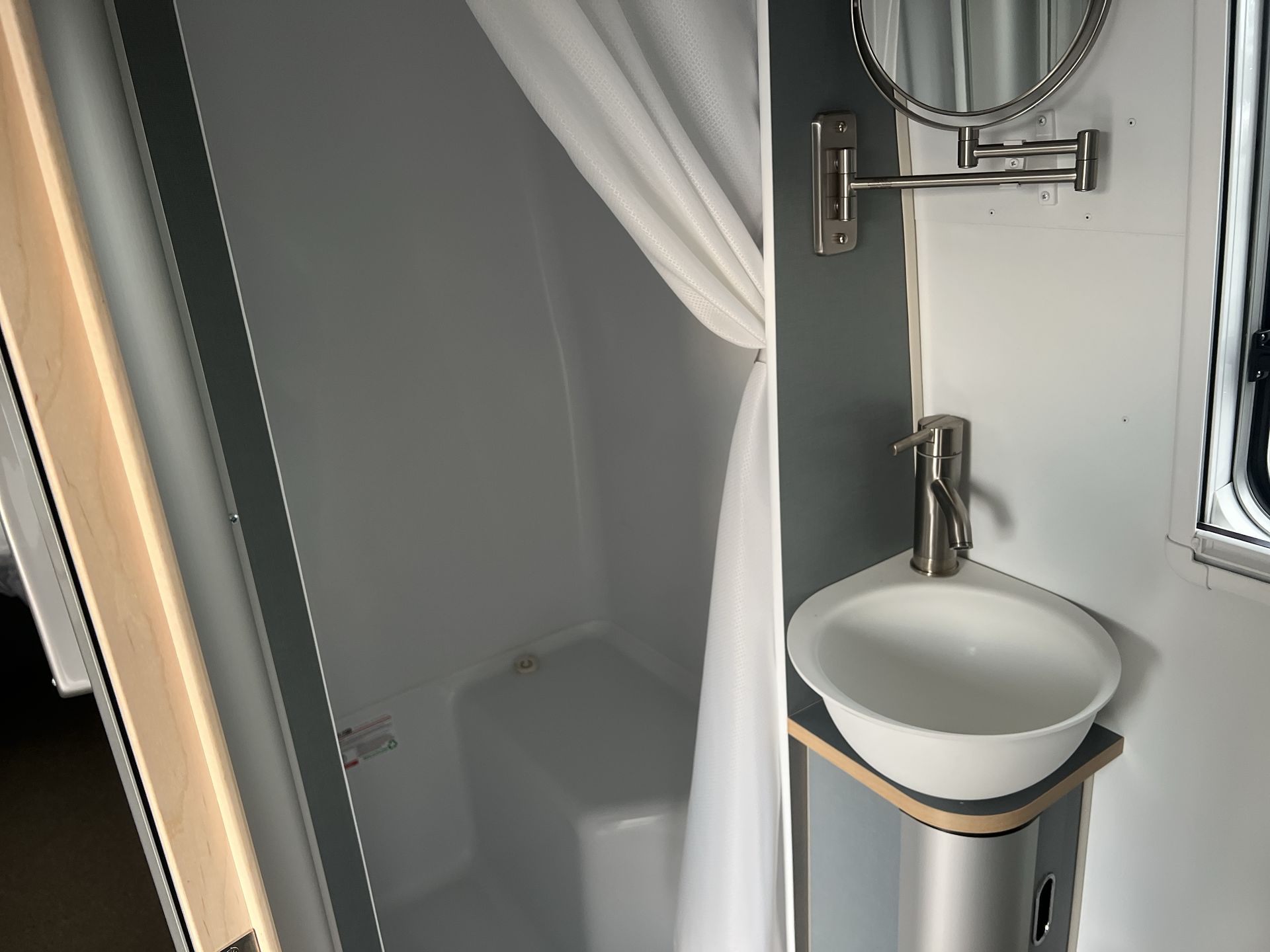 2026 Airstream 22RB Base