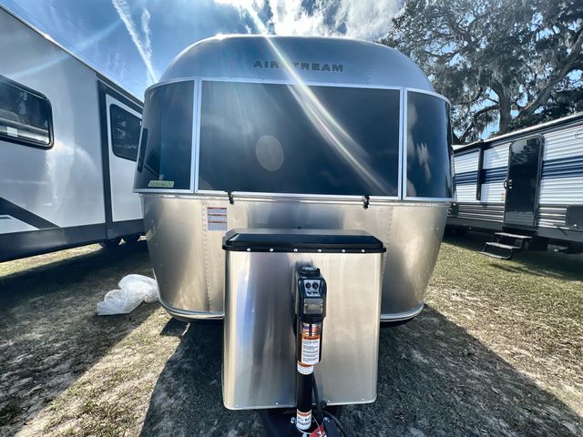 2025 Airstream 16RB Base