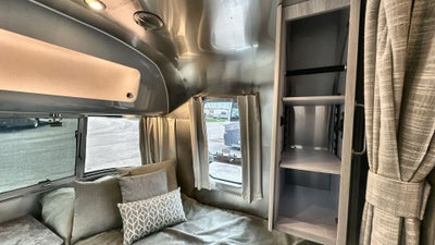 2025 Airstream 25FBT Base