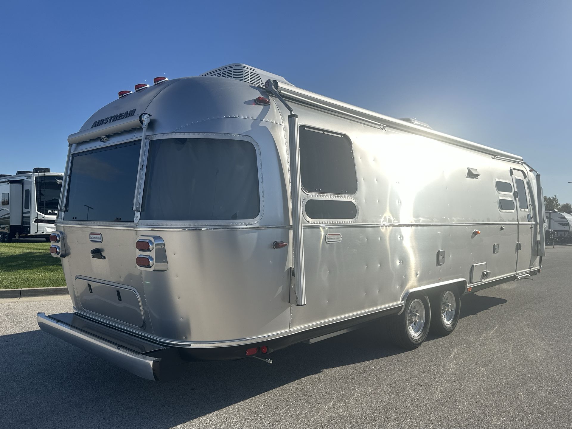 2026 Airstream 30RBQ Base