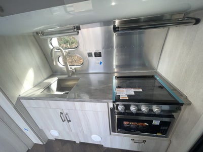 2026 Airstream 23FBT Base