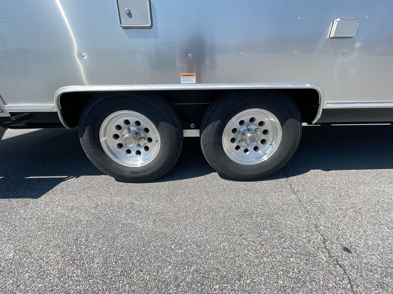 2026 Airstream 25FBT Base