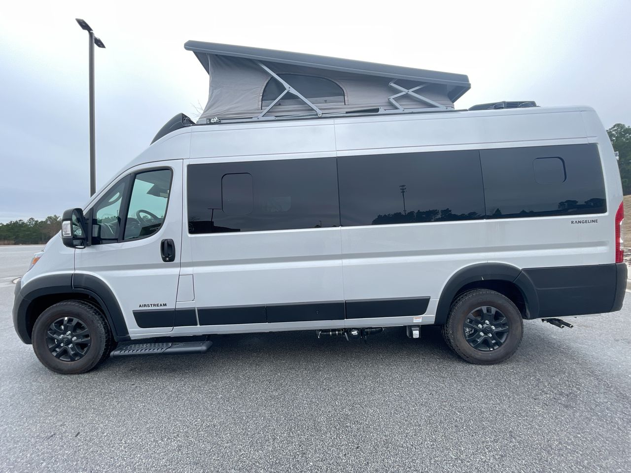 2026 Airstream Rangeline Base