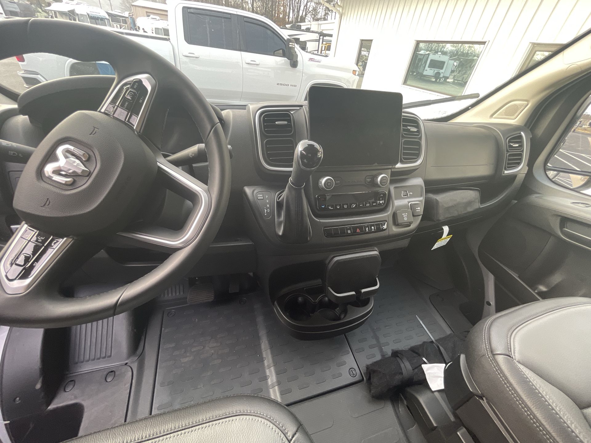 2026 Airstream Rangeline Base